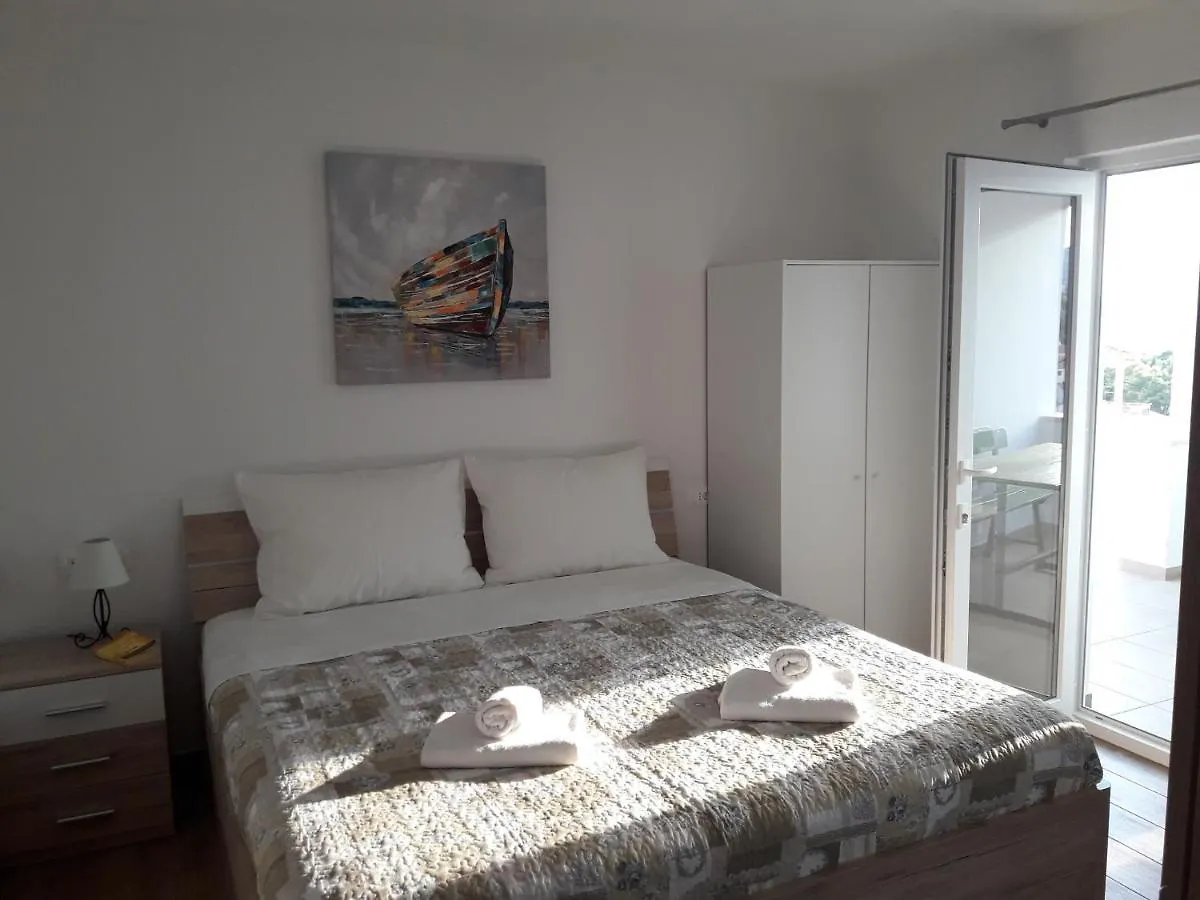 Apartments Gracia & Toni Trogir