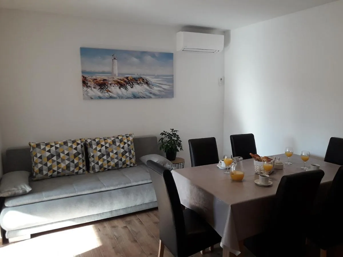 Apartments Gracia & Toni Trogir
