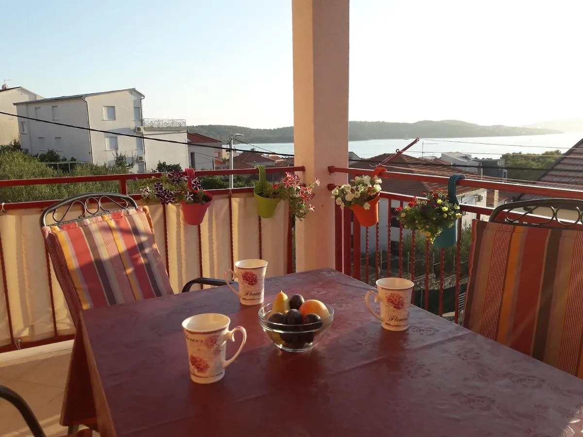 Apartments Gracia & Toni Trogir