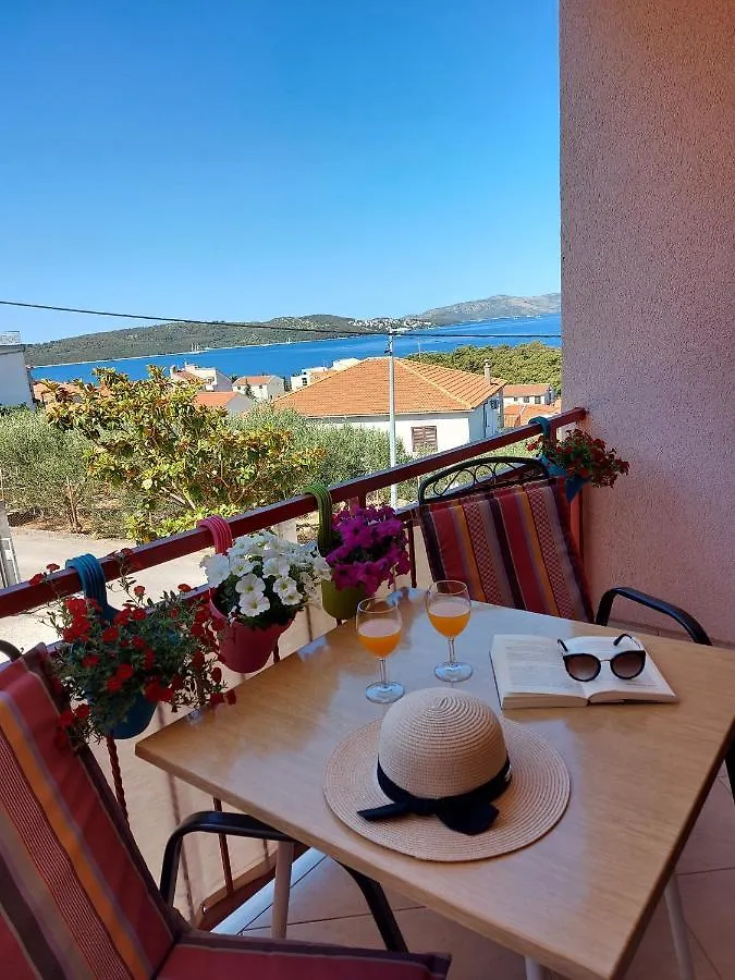 Apartments Gracia & Toni Trogir