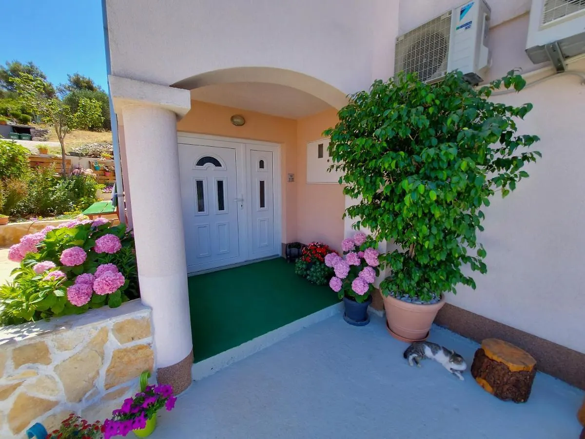 Apartments Gracia & Toni Trogir 0*,  Croatia