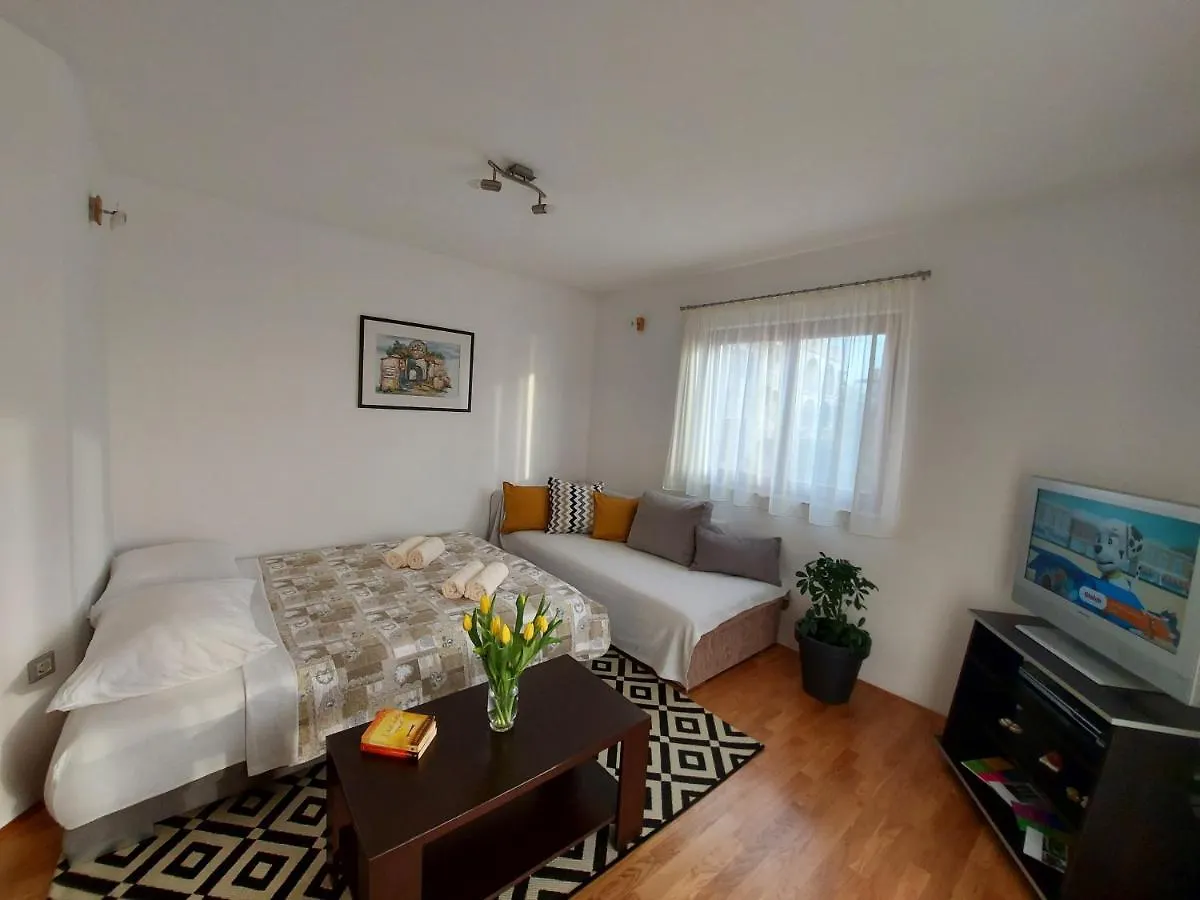 Apartments Gracia & Toni Trogir