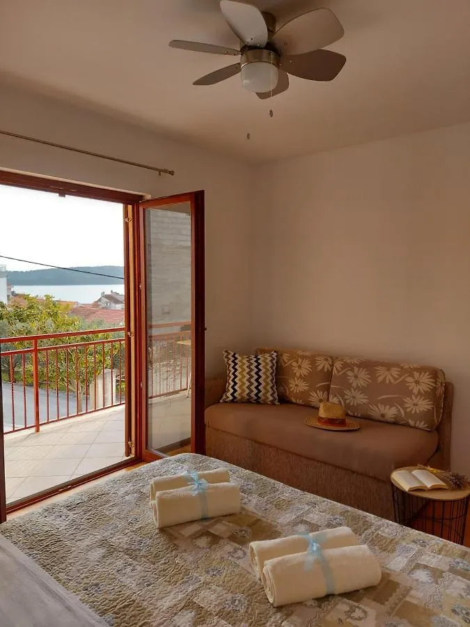 Apartments Gracia & Toni Trogir