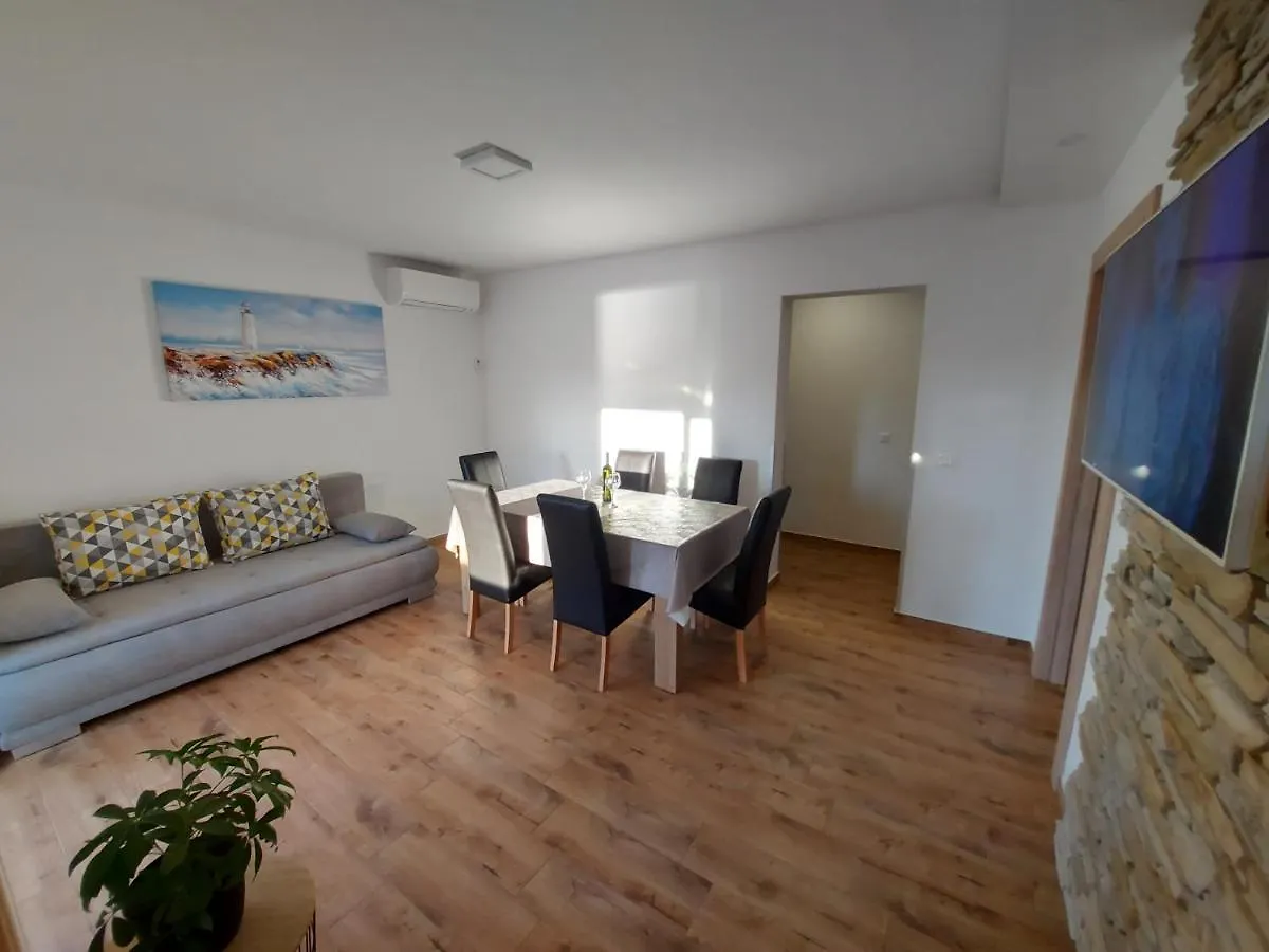 Apartments Gracia & Toni Trogir 0*,