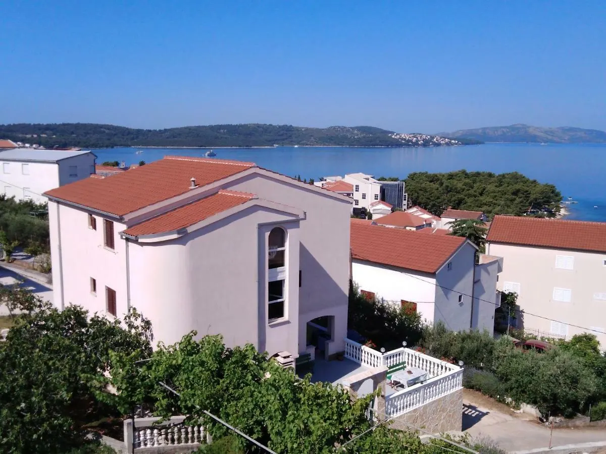 Apartments Gracia & Toni Trogir